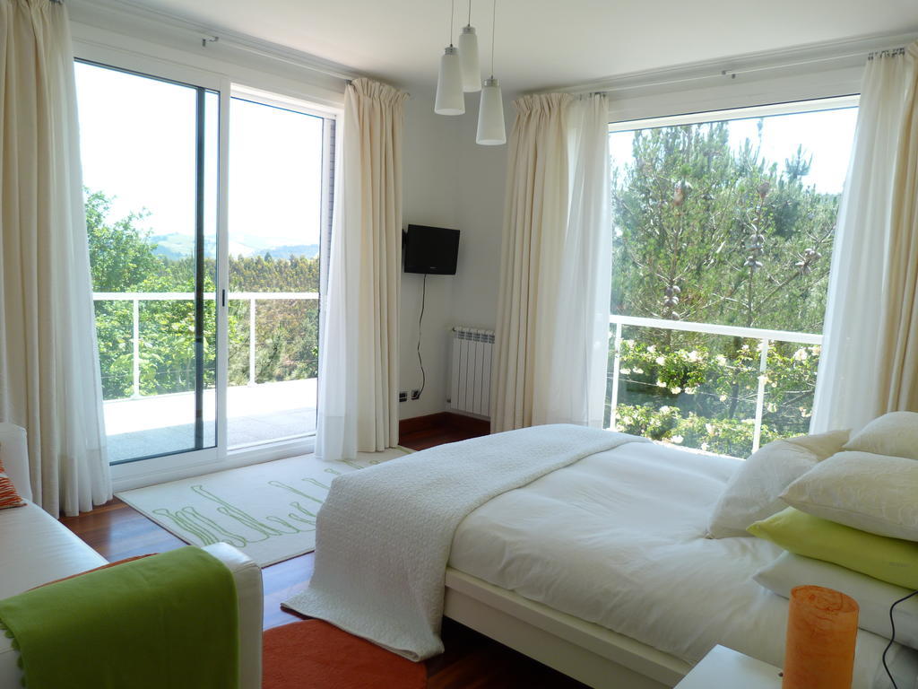 Hotel Garazar Mendexa Стая снимка